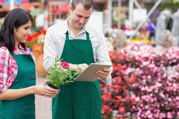 working-garden-center-employees
